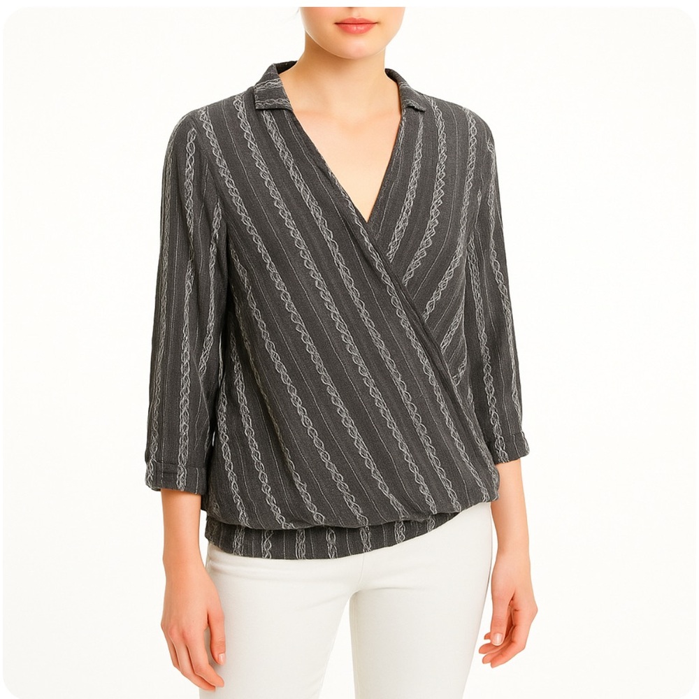Elan Black and Gray flowy high low Blouse with Notched Collar